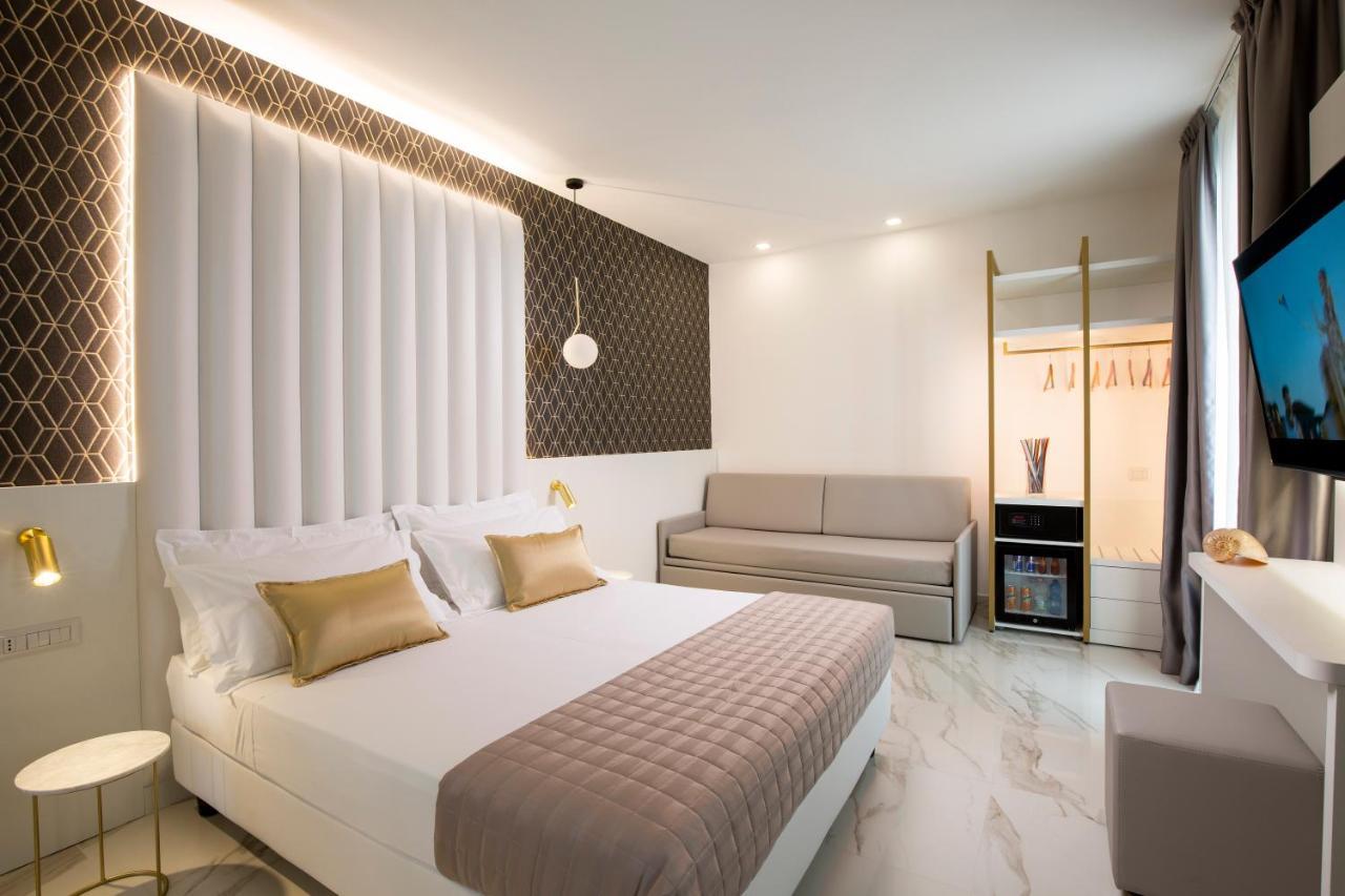 Hotel Cenisio Ρίμινι Εξωτερικό φωτογραφία