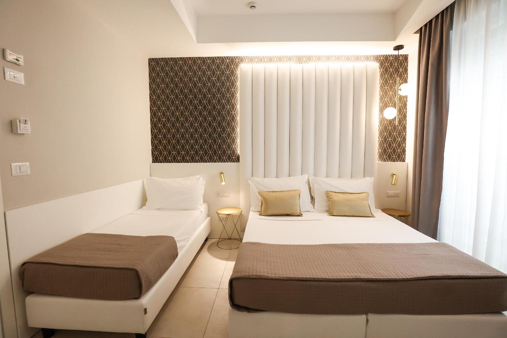 Hotel Cenisio Ρίμινι Εξωτερικό φωτογραφία