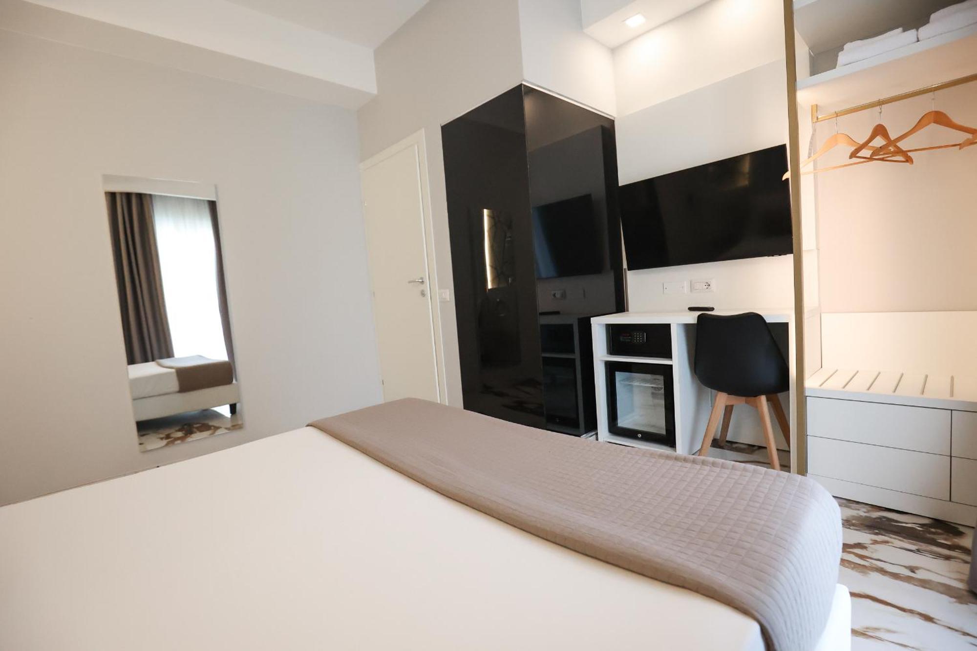 Hotel Cenisio Ρίμινι Εξωτερικό φωτογραφία